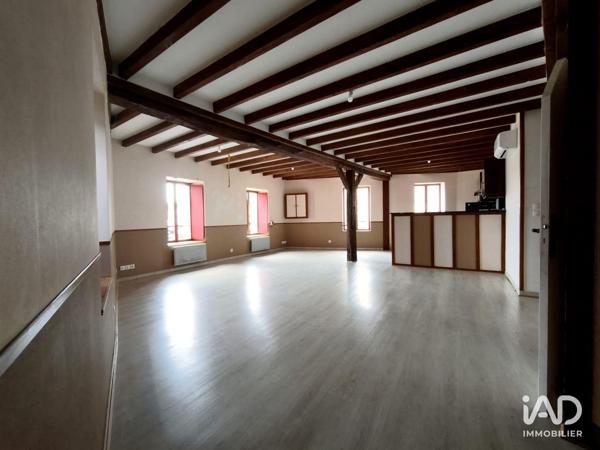 Location appartement 3 pièces 100 m² Saint-Saulge