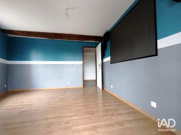 Location appartement 3 pièces 100 m² Saint-Saulge