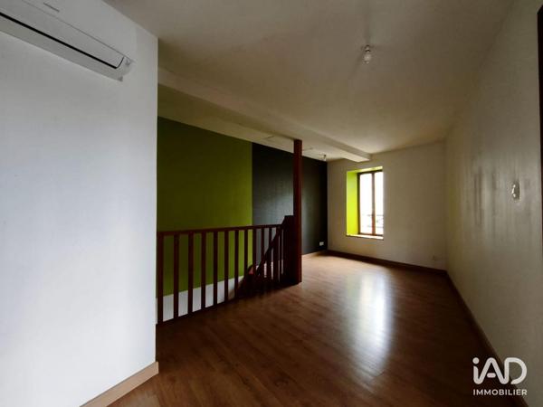 Location appartement 3 pièces 100 m² Saint-Saulge