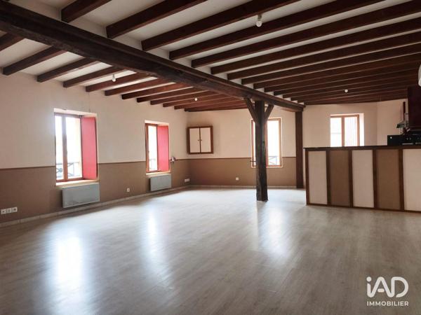 Location appartement 3 pièces 100 m² Saint-Saulge