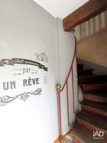 Location appartement 3 pièces 100 m² Saint-Saulge