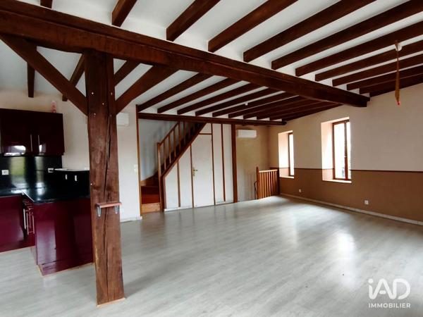 Location appartement 3 pièces 100 m² Saint-Saulge