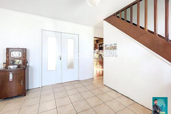 Maison à vendre 7 pièces de 152 m² à Jouy-le-Moutier