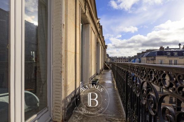 Paris 8ème, Appartement 2 Chambres -  110 m² à vendre