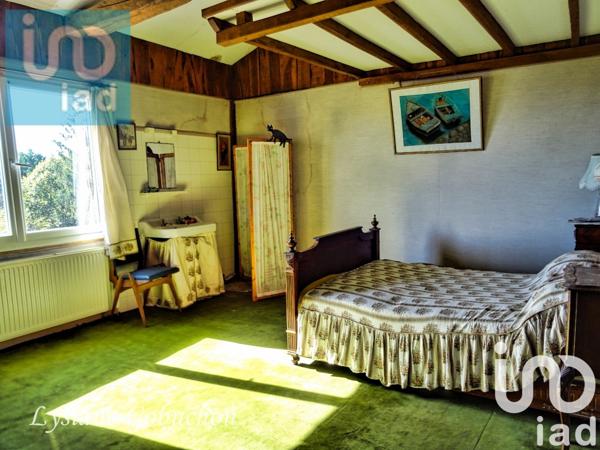 Maison de village 6 pièces de 157 m² à Mareuil (24340)