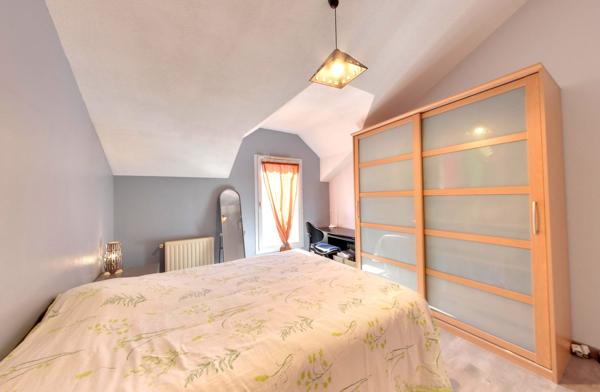 JOLIE MAISON FAMILIALE