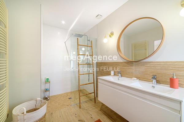 Maison à Eymet, 24500 - 10 pièces 400m²