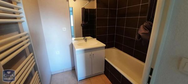 Appartement à louer 2 pièces 40.22m² Saint-Jean-du-Falga (09100)