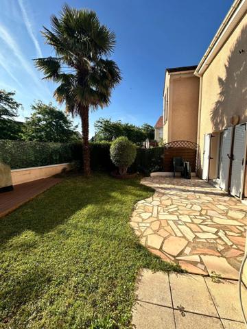 Maison familiale de 173 m² à vendre à Vauréal – 6 pièces, 4 chambres, état impeccable