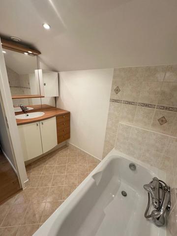 Maison familiale de 173 m² à vendre à Vauréal – 6 pièces, 4 chambres, état impeccable