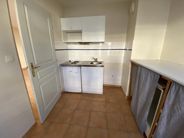 NANTES - Pont Motte Rouge T2 récent 53 m2 avec balcon et gar