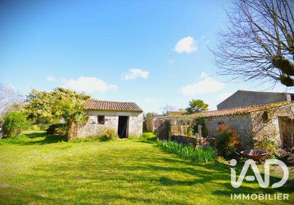 Maison à vendre 8 pièces 272 m² Corme-Écluse