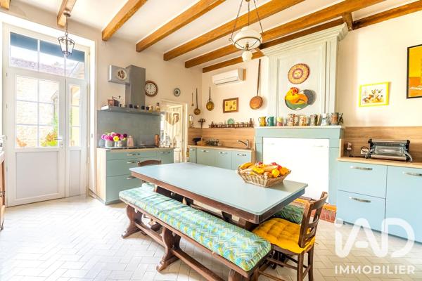Maison à vendre 8 pièces 272 m² Corme-Écluse