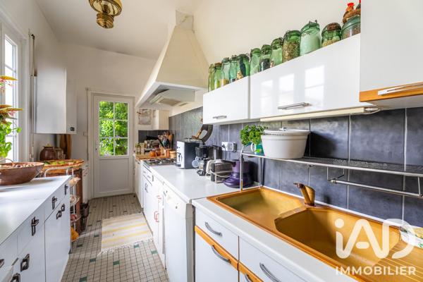 Maison à vendre 8 pièces 272 m² Corme-Écluse