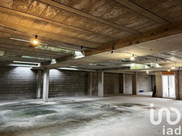 Building for sale 1 600 m² Deuil-la-Barre