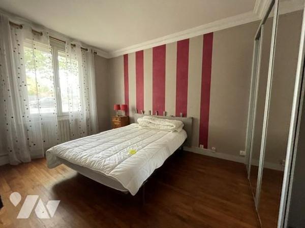Proche super U, 120m², 4 chambres