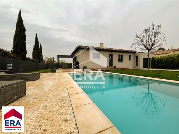 Villa individuelle avec piscine et garage