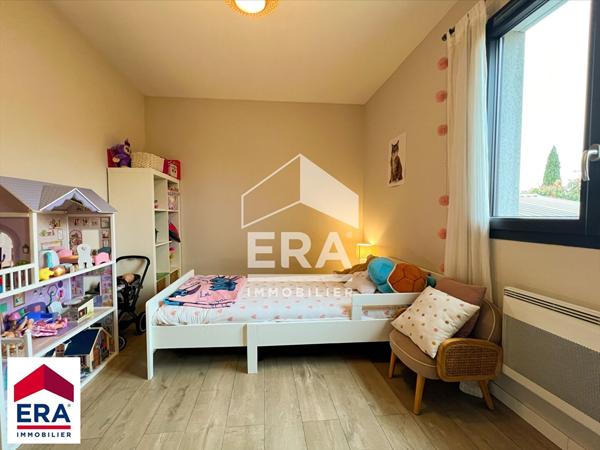 Villa individuelle avec piscine et garage