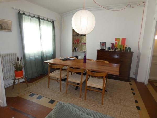 Appartement 183 m² hab avec place de parking