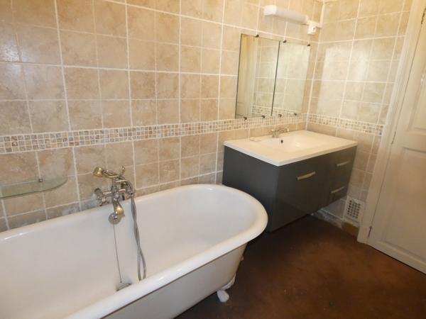Appartement 183 m² hab avec place de parking