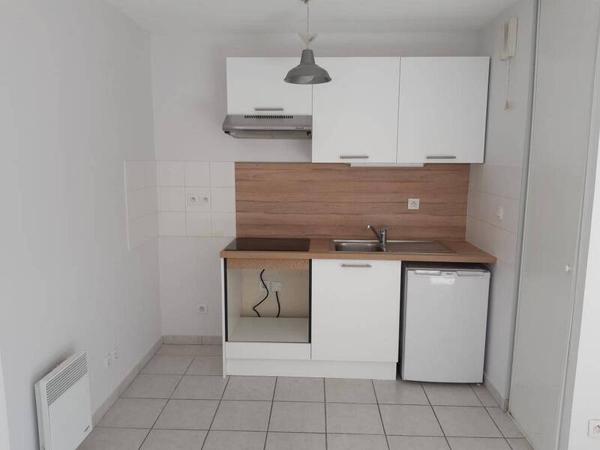 Appartement 2 pièces                                        - 69007 Lyon 7e  Arrondissement Réf : 5446
