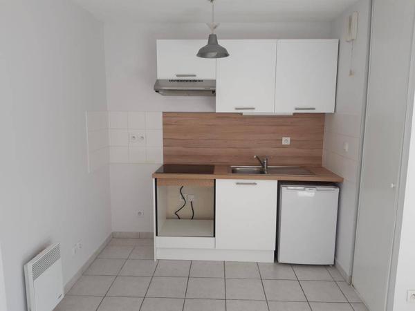 Appartement 2 pièces                                        - 69007 Lyon 7e  Arrondissement Réf : 5446