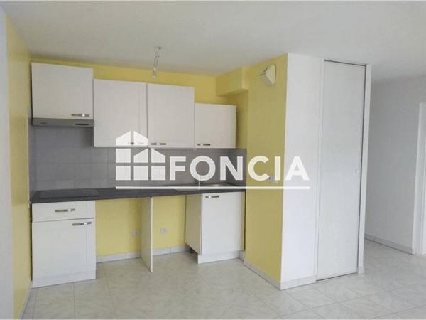 Location Appartement 2 pièces 41.91 m² - 17 RUE DU VIGNAS St Raphael 83700