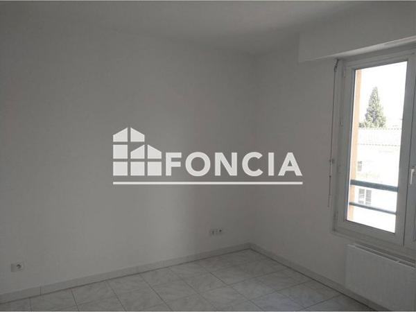 Location Appartement 2 pièces 41.91 m² - 17 RUE DU VIGNAS St Raphael 83700