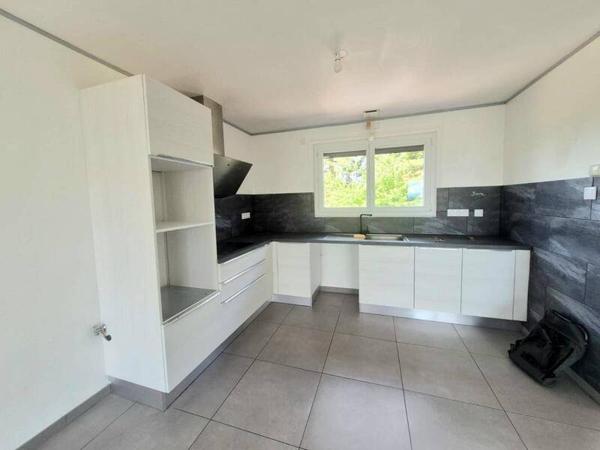 Maison 5 pièces                                        - 42380 Périgneux Réf : 12909
