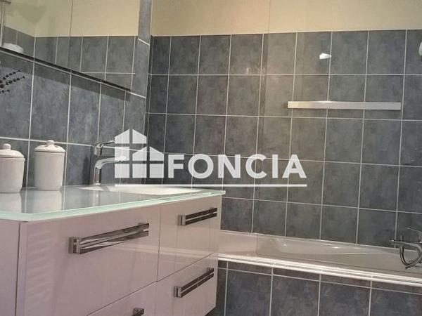 Location Appartement 2 pièces 45.5 m² - 56-58 ALLEE DE BELLEVUE Tours 37200