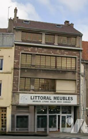 IMMEUBLE COMPOSE 3 APPARTEMENTS, 1 MAISON, 1 PARTIE COMMERCIALE