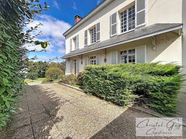Montval sur Loir (72), maison à vendre de 291 m² – 7 chambres - 633 m² de terrain - grande famille - maison secondaire-profession libérale