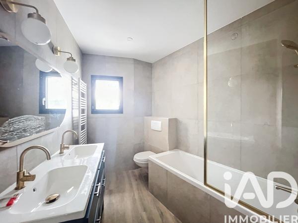 Location maison 4 pièces 100 m² Gardanne