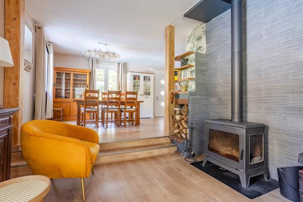 Maison
         5 pièces
        - 132 m² 305 000 €*
