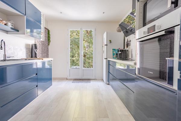 Maison
         5 pièces
        - 132 m² 305 000 €*