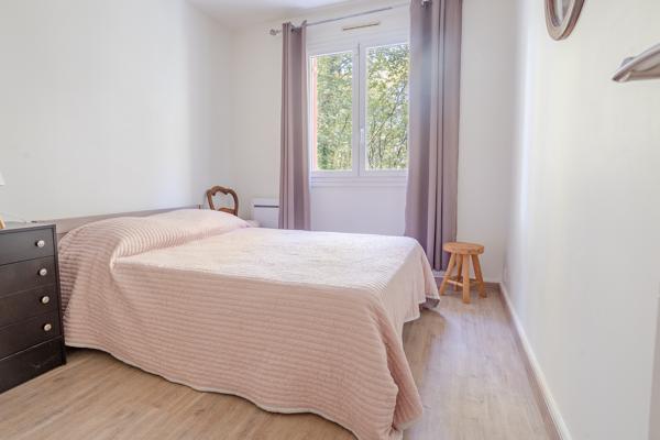 Maison
         5 pièces
        - 132 m² 305 000 €*