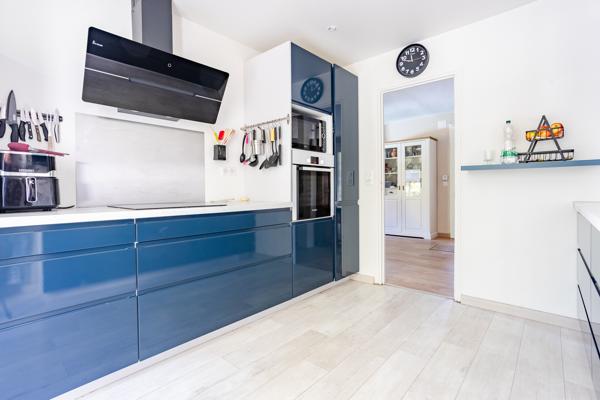 Maison
         5 pièces
        - 132 m² 305 000 €*