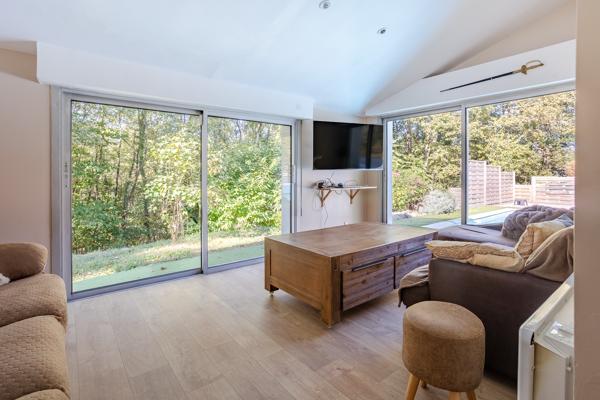 Maison
         5 pièces
        - 132 m² 305 000 €*