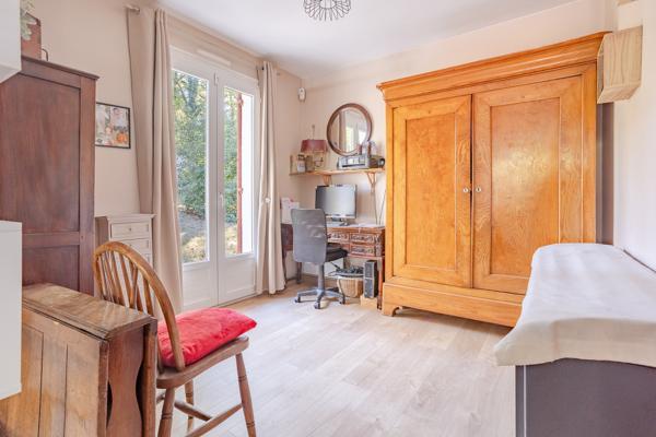 Maison
         5 pièces
        - 132 m² 305 000 €*