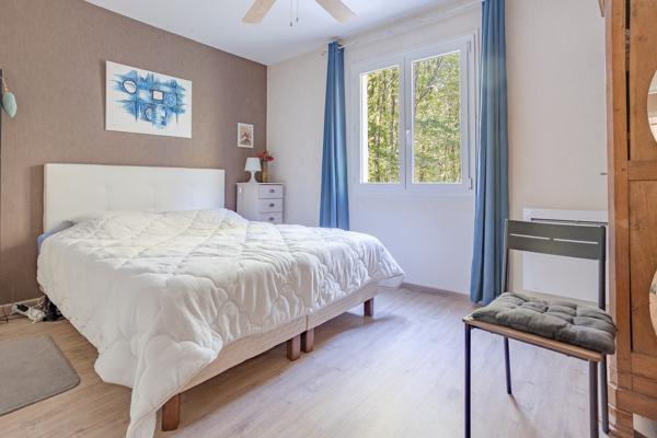 Maison
         5 pièces
        - 132 m² 305 000 €*