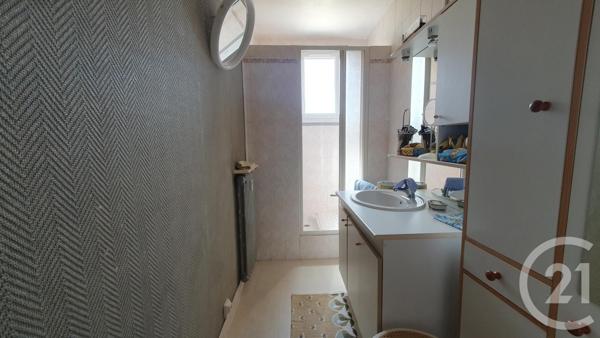 Appartement F4 à vendre  5 pièces - 77,40 m2 MONTLUCON - 03