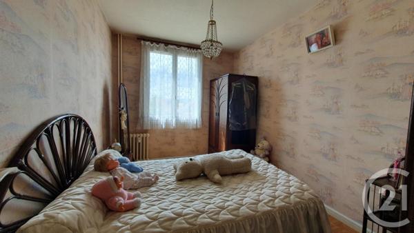 Appartement F4 à vendre  5 pièces - 77,40 m2 MONTLUCON - 03