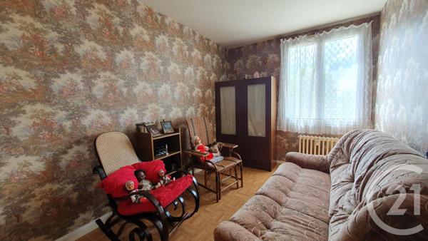 Appartement F4 à vendre  5 pièces - 77,40 m2 MONTLUCON - 03