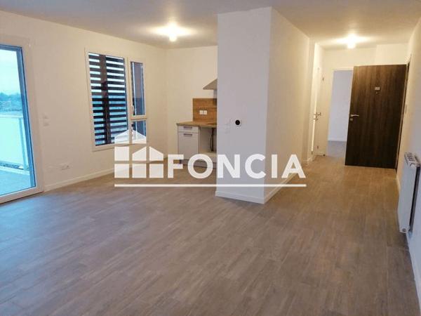 Location Appartement 2 pièces 53 m² - 130 RUE CHATEAUBRIAND Monteux 84170