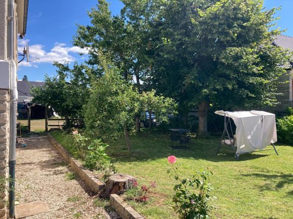 Pavillon 3 chambres 110 m2 habitable avec 1000 m2 de terrain attenant à Châtillon sur seine !