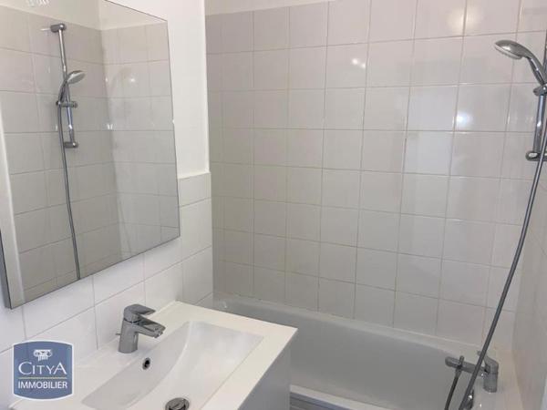 Appartement à louer 2 pièces 53.37m²