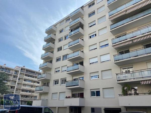Appartement à louer 2 pièces 53.37m²