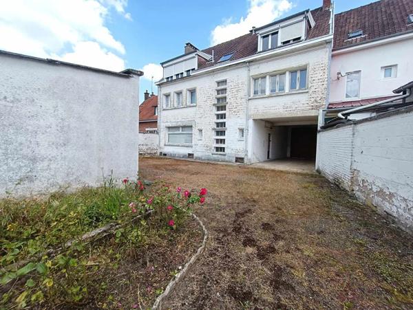 Maison à vendre 10 pièces 293m² Frévent (62270)