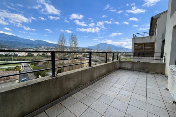 A VENDRE - Appartement 3 pièces avec parking - Furiani