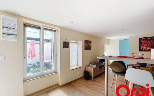 Immeuble à vendre    10 pièces •  Bourges